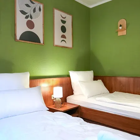 Elbhang Mit Stellplatz Appartement *